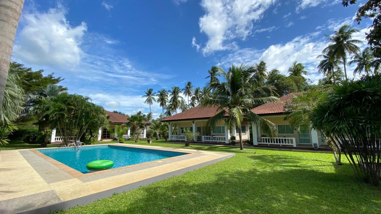 Palm Gardens Resort, Bang Saphan Exterior photo